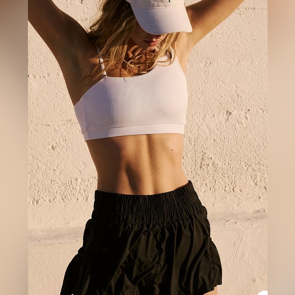 FREE PEOPLE MOVEMENT Prima Short